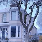 بيت ضيافة Link House