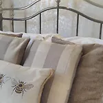 Link House Vendégház 4*